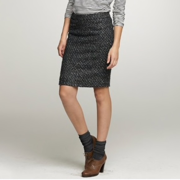 J. Crew Dresses & Skirts - J. Crew Moss Tweed Pencil Skirt